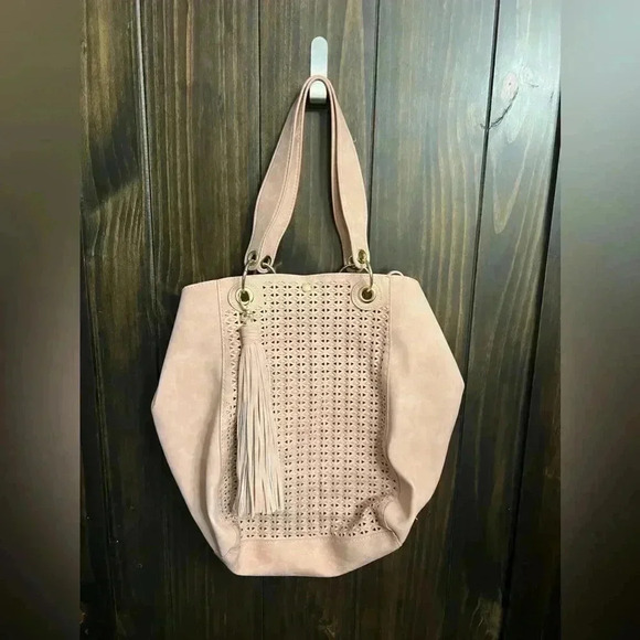 Steve Madden Handbags - Steve Madden Large Perforated Tote